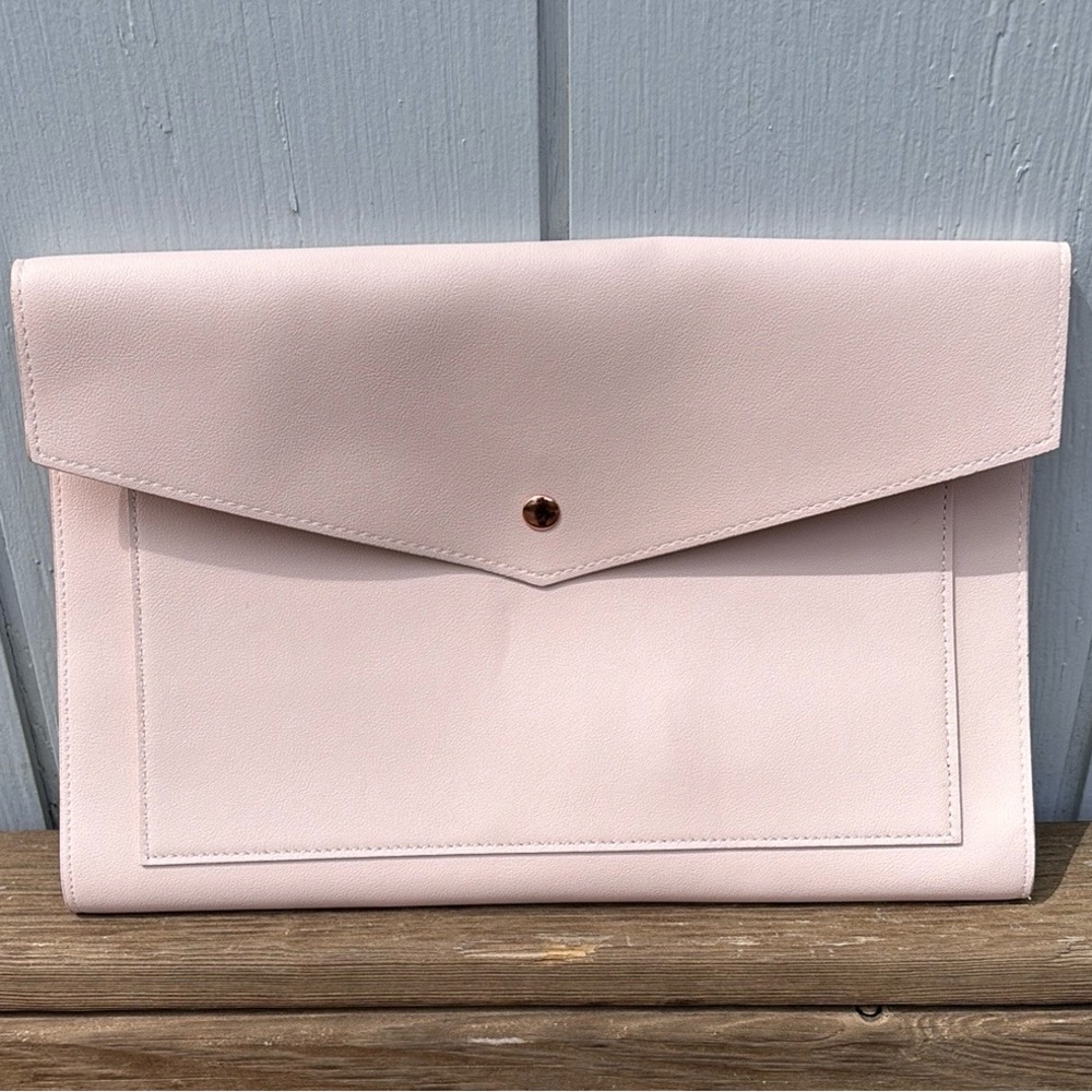 NWOT Glass Ladder Megan Portfolio Blush Pink Vegan Clutch